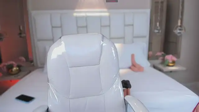 Snapshot of JessyEvans chatting on February 5, 2026, 7:43 pm JessyEvans online show from February 5, 2026, 7:43 pm