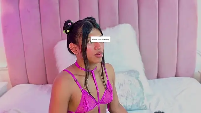 KimberlyCutee online show from July 1, 2026, 8:09 pm