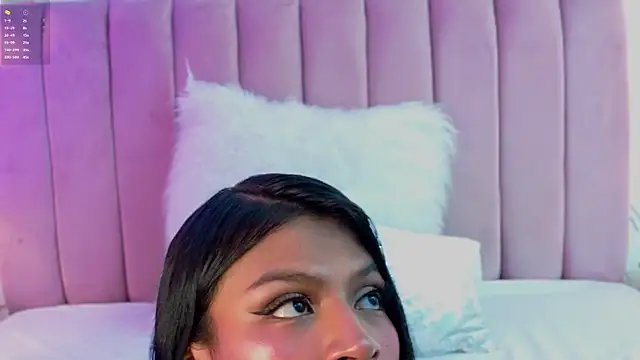 KimberlyCutee online show from June 27, 2026, 8:26 pm
