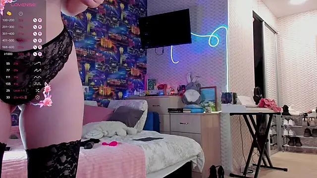 Snapshot of SweeteRose_Royce chatting on November 22, 2025, 5:56 pm SweeteRose Royce online show from November 22, 2025, 5:56 pm