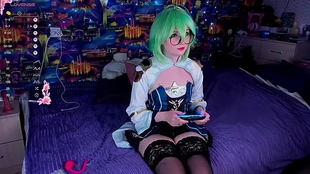 Snapshot of SweeteRose_Royce chatting on October 15, 2025, 4:37 pm SweeteRose Royce online show from October 15, 2025, 4:37 pm