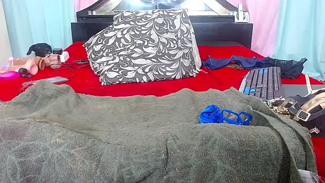 Karina Molina online show from March 10, 2025, 11:06 pm