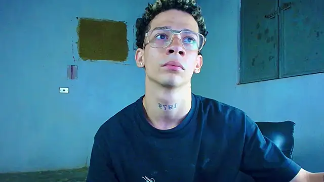 mateodeamjo online show from March 19, 2026, 2:55 am