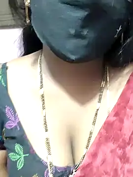 louise92 online show from January 4, 2025, 6:09 pm