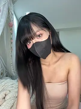 Snapshot of Gyuu-Nyuu chatting on December 4, 2025, 12:59 pm Gyuu-Nyuu online show from December 4, 2025, 12:59 pm