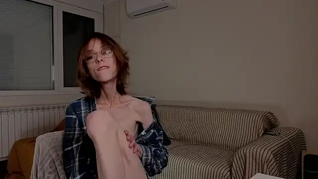 amber quell here online show from November 7, 2025, 2:54 pm