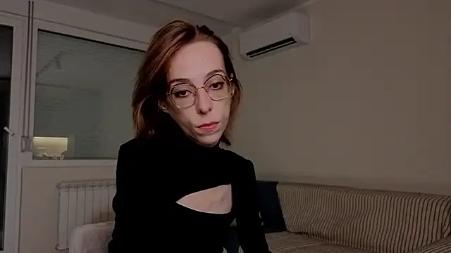 amber quell here online show from November 8, 2025, 4:10 pm