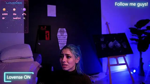 AriaVoss online show from October 22, 2025, 9:35 pm