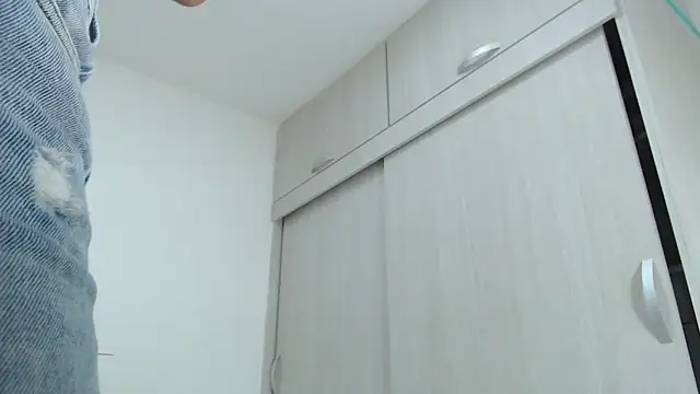 Amelia Debora Antonella online show from November 8, 2025, 12:52 pm