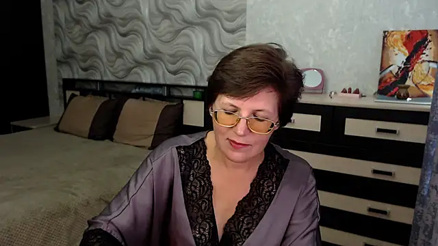 VitaCharm online show from October 24, 2025, 9:03 pm