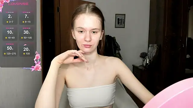 EmilySoul online show from March 16, 2026, 3:04 pm