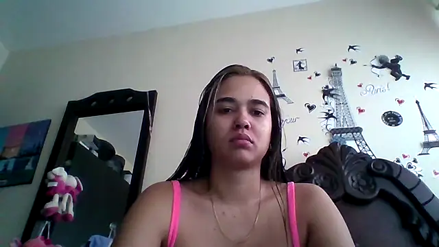 trianabell online show from October 6, 2025, 4:52 pm