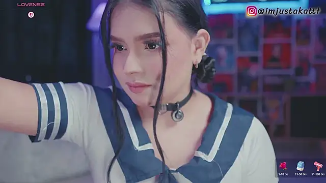 sensualkattt online show from March 24, 2026, 1:11 pm