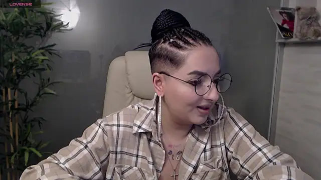 BustyAllyy online show from March 6, 2025, 9:09 pm