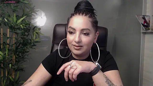 BustyAllyy online show from March 11, 2025, 8:20 pm