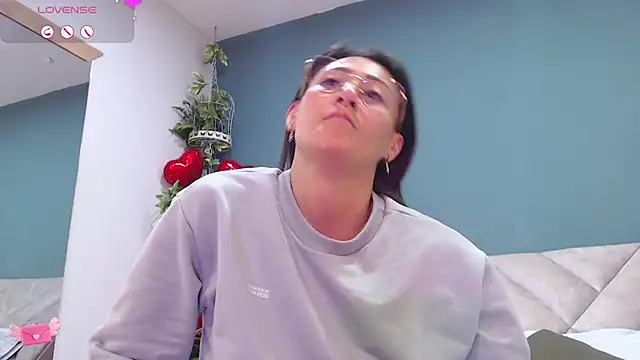 SharisWillian online show from March 20, 2025, 3:34 am