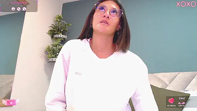 SharisWillian online show from October 27, 2025, 4:02 am