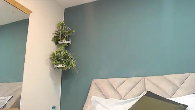 SharisWillian online show from February 12, 2026, 3:39 am