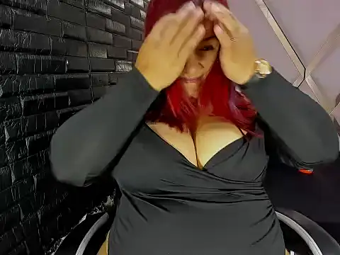 DaianaLutz online show from January 13, 2026, 1:37 pm