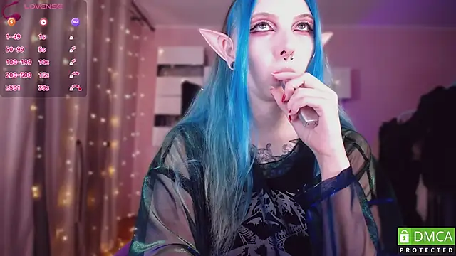 JustMeowGirl online show from December 3, 2025, 5:52 am