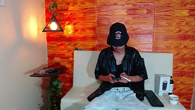 Bastiaan 28 online show from March 11, 2025, 2:21 am