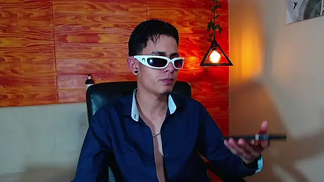 Bastiaan 28 online show from March 5, 2025, 6:01 am