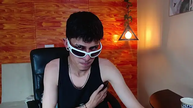 Bastiaan 28 online show from February 9, 2025, 9:37 am