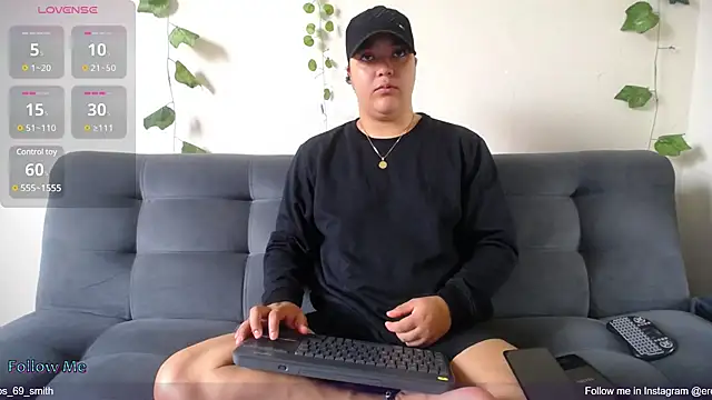Snapshot of Eros_Smit chatting on February 22, 2025, 1:57 pm Eros Smit online show from February 22, 2025, 1:57 pm