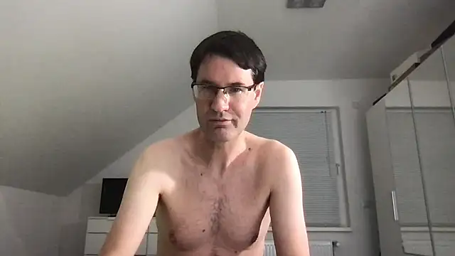 Snapshot of zxzx_cam1 chatting on December 1, 2024, 10:59 pm zxzx cam1 online show from December 1, 2024, 10:59 pm