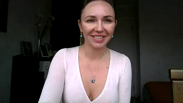 Snapshot of AngelinaLove28 chatting on October 9, 2025, 7:20 am AngelinaLove28 online show from October 9, 2025, 7:20 am