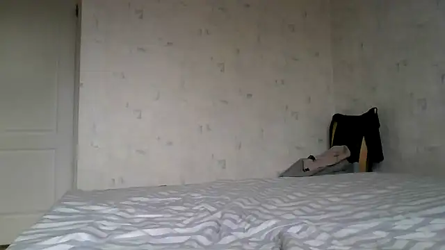 Snapshot of AngelinaLove28 chatting on October 5, 2025, 8:27 am AngelinaLove28 online show from October 5, 2025, 8:27 am