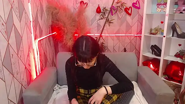 charlottemoonxz online show from September 28, 2025, 7:10 pm