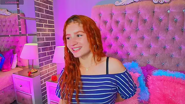 AdelaineBest online show from November 20, 2025, 2:34 am