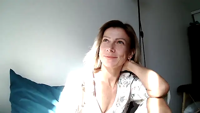 Snapshot of anechka1 chatting on November 29, 2025, 4:18 pm anechka1 online show from November 29, 2025, 4:18 pm