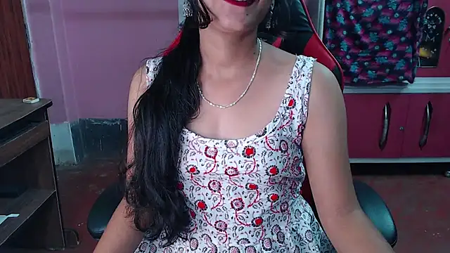 Angel Alison  online show from February 19, 2025, 5:49 pm