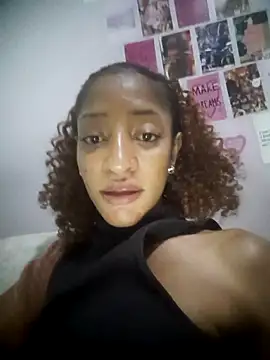 GoddessVee online show from November 2, 2025, 9:20 pm