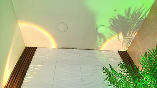 kimberly Gonzalez1 online show from November 12, 2025, 8:56 pm