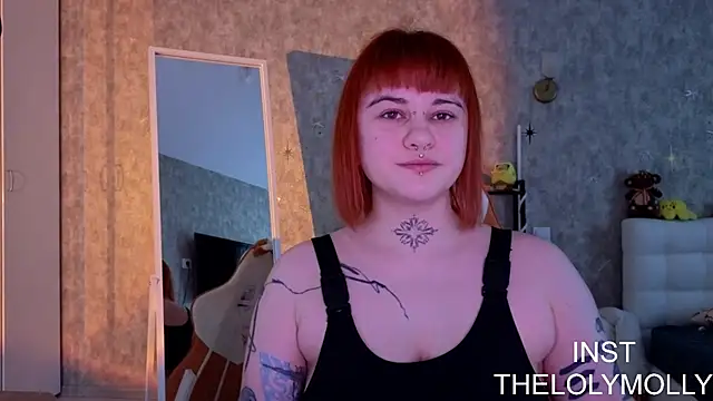 LolyMolli online show from June 13, 2026, 10:24 am