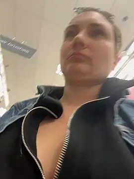 MilfyMrsRobinson online show from February 19, 2026, 11:34 pm