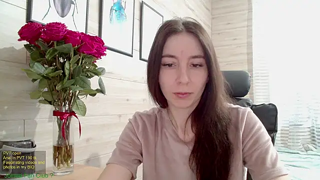 Wowpornoo online show from March 12, 2025, 8:41 am