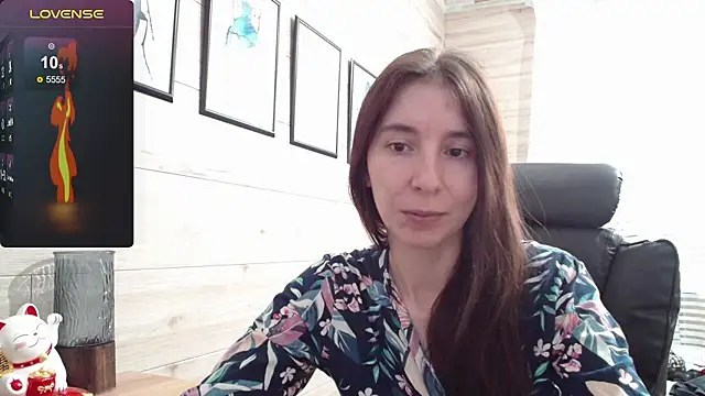 Wowpornoo online show from September 20, 2025, 8:30 am