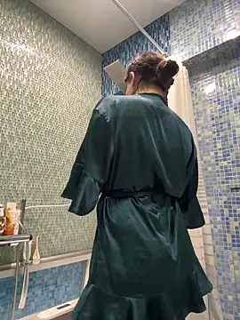 MooonReal online show from November 18, 2025, 1:54 am