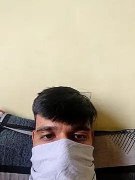 yashzae online show from March 16, 2025, 8:54 am