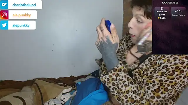 charlotbelucci  online show from December 23, 2025, 8:57 am