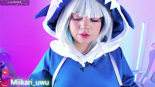 Ahri Elderwood online show from March 15, 2026, 4:52 am