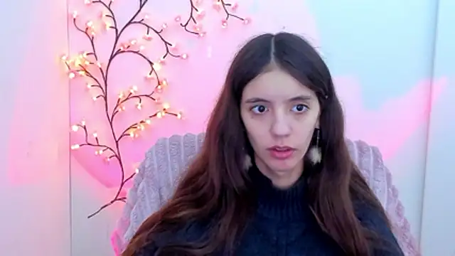 Aishell  online show from December 21, 2025, 6:48 am