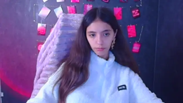 Snapshot of Aishell_ chatting on October 24, 2025, 11:42 am Aishell  online show from October 24, 2025, 11:42 am