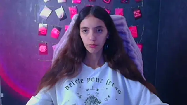 Snapshot of Aishell_ chatting on October 29, 2025, 12:15 pm Aishell  online show from October 29, 2025, 12:15 pm