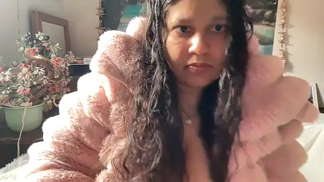 MelanieFawker online show from October 5, 2025, 3:25 pm