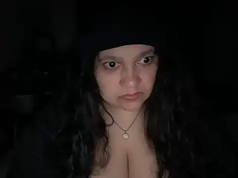 MelanieFawker online show from November 15, 2025, 1:04 pm